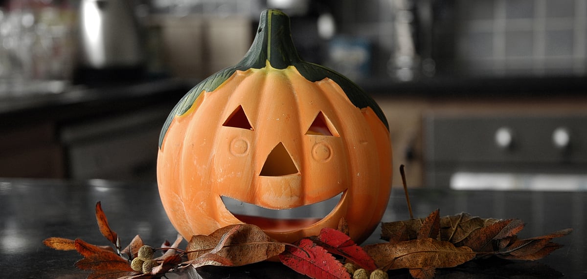 5 Spooky Cocktails For A Frightfully Decadent Halloween Party